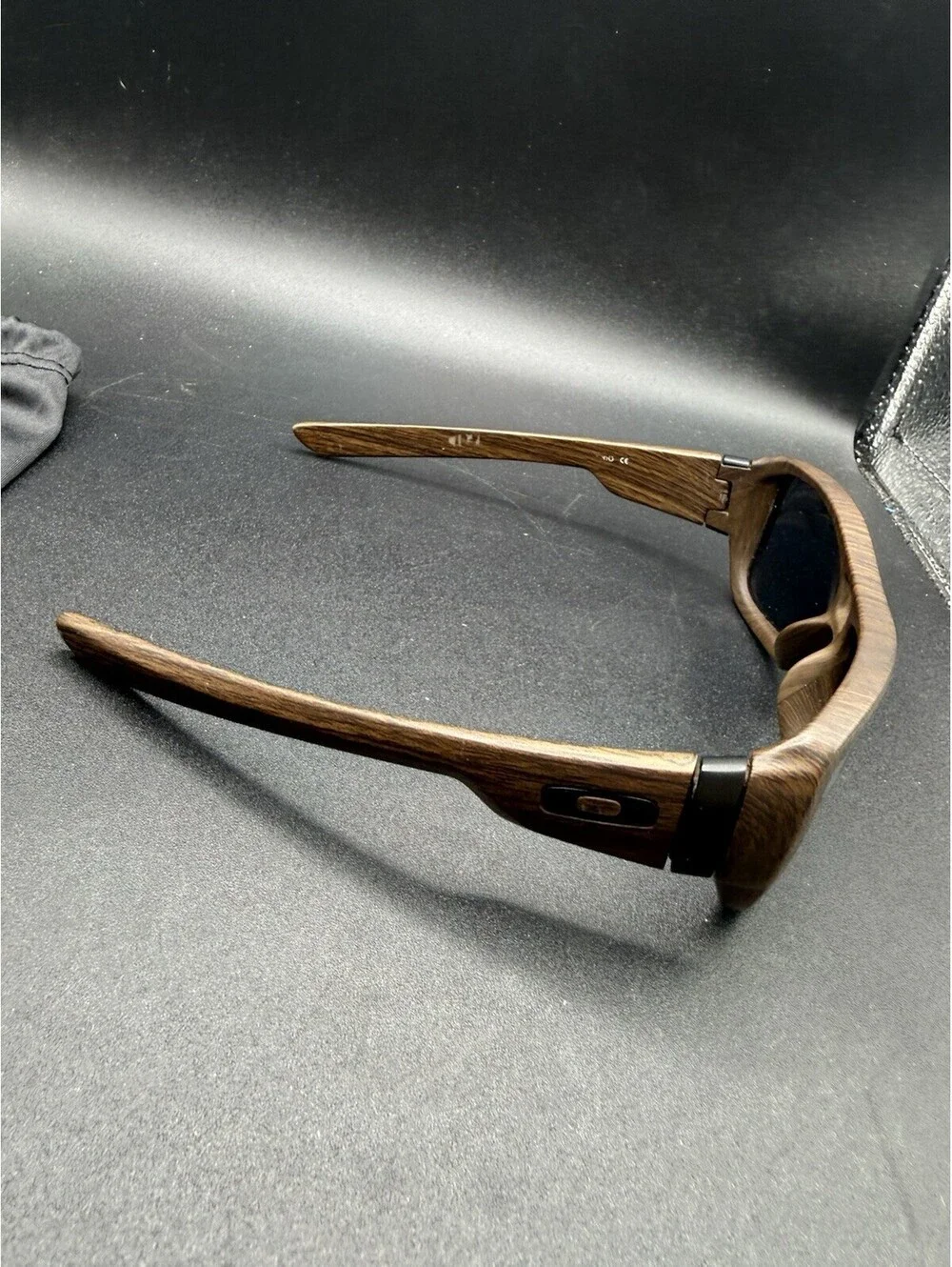 Oakley Montefrio Woodgrain Frame 03-574